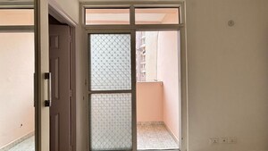 Room in 3 BHK Apartment at Amrapali Crystal Homes, Sector 76 – for Rent