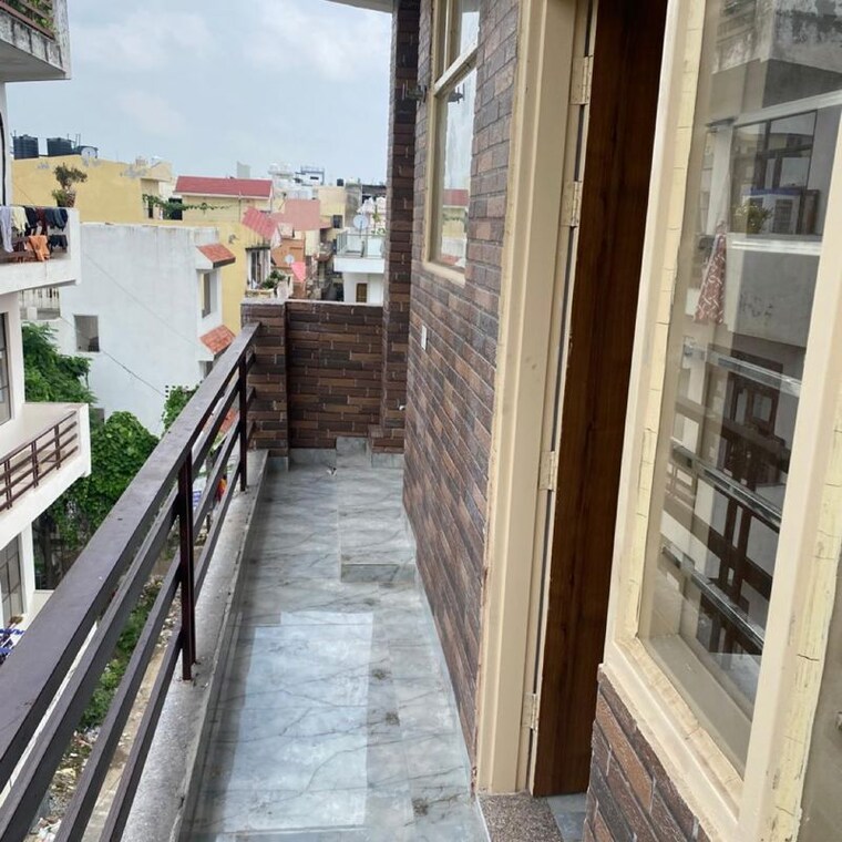 Balcony, palam vihar extension 2.5 Bedroom 860 Sq.Ft. Builder Floor In Palam Vihar Extension Gurgaon 9755896
