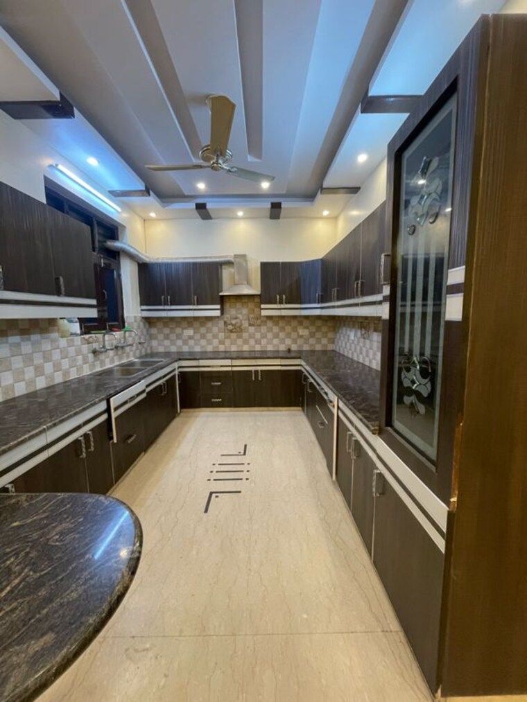 Kitchen, sector 21d 3 Bedroom 350 Sq.Yd. Builder Floor In Sector 21d Faridabad 9755910