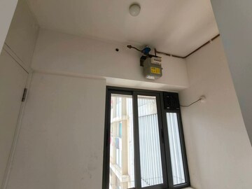 Room in 2 BHK Apartment at Shapoorji Pallonji Vicinia, Powai – for Sale