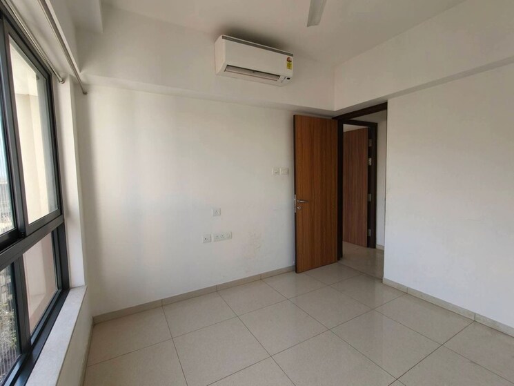 Room, shapoorji-pallonji-vicinia 2 Bedroom 670 Sq.Ft. Apartment In Powai Mumbai 9751297