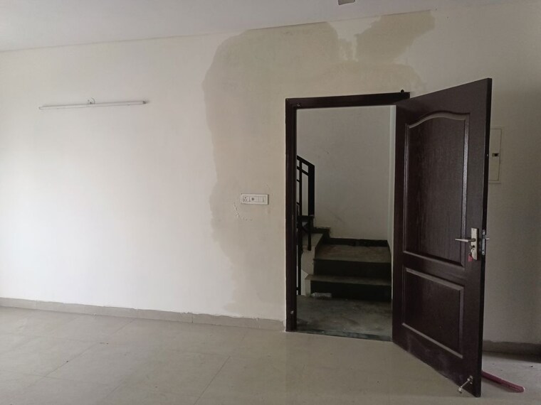 Room, bptp-park-elite-floor-ii 3 Bedroom 1600 Sq.Ft. Builder Floor In Sector 75 Faridabad 9755916