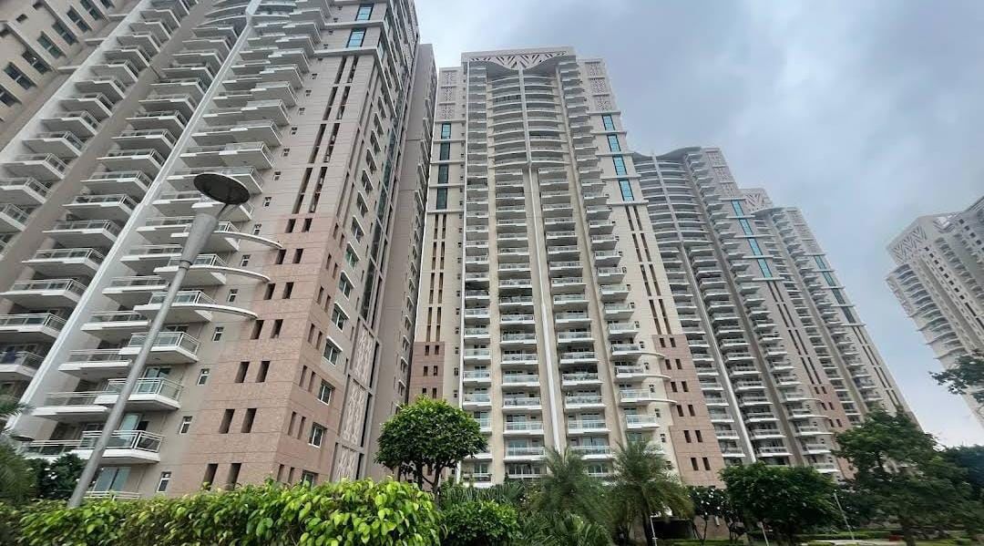 3 BHK + Servant Room 2003 Sq.Ft. Apartment in DLF Park Place