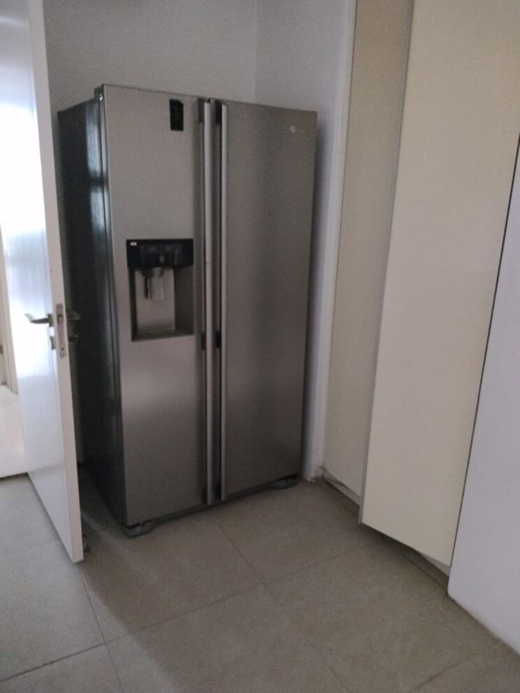 Kitchen, dlf-park-place 3 Bedroom 2003 Sq.Ft. Apartment In Sector 54 Gurgaon 9755898