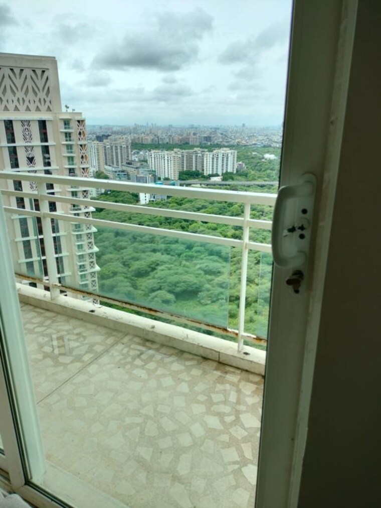 Balcony, dlf-park-place 3 Bedroom 2003 Sq.Ft. Apartment In Sector 54 Gurgaon 9755898