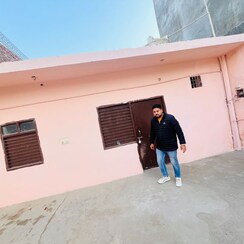 Co-working Space For Rent in RWA Apartments Sector 121