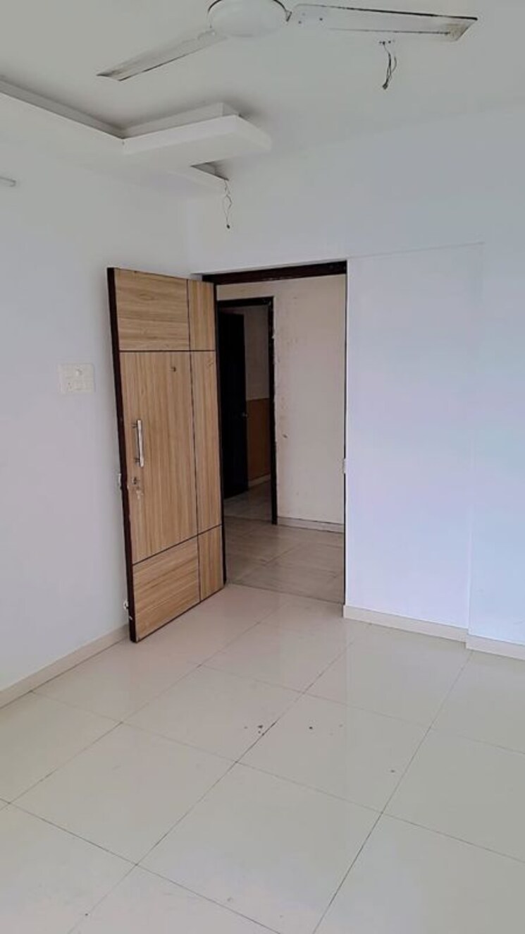 Room, dynamic-crest 2 Bedroom 550 Sq.Ft. Apartment In Shilphata Thane 9755981