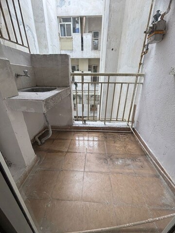 Staircase in 2 BHK Apartment at Paramount Emotions, Sector 1 Greater Noida – for Rent