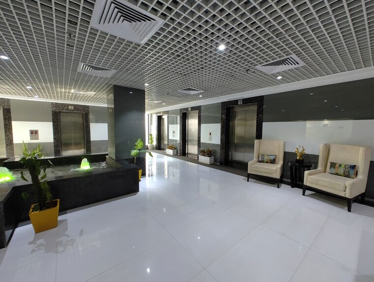 undefined, urbtech-trade-centre Commercial Office Space 220 Sq.Ft. In Sector 132 Noida 9756054