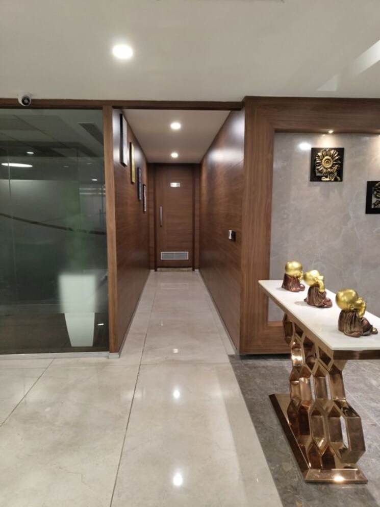 undefined, urbtech-trade-centre Commercial Office Space 220 Sq.Ft. In Sector 132 Noida 9756054