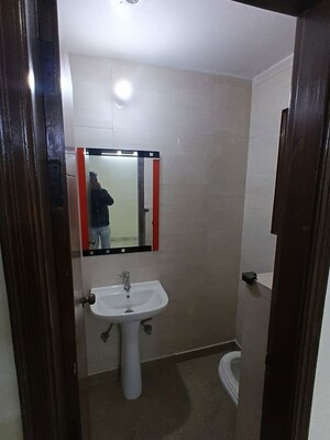 2 BHK Builder Floor For Rent in Laxmi Nagar