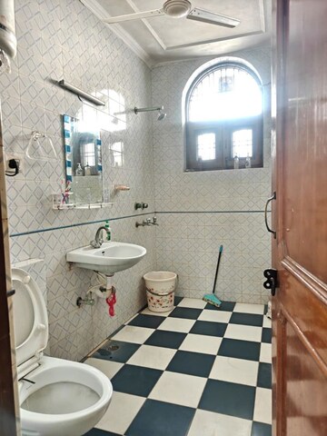 Bathroom in 5 BHK Independent House at Sector 14 – for Rent