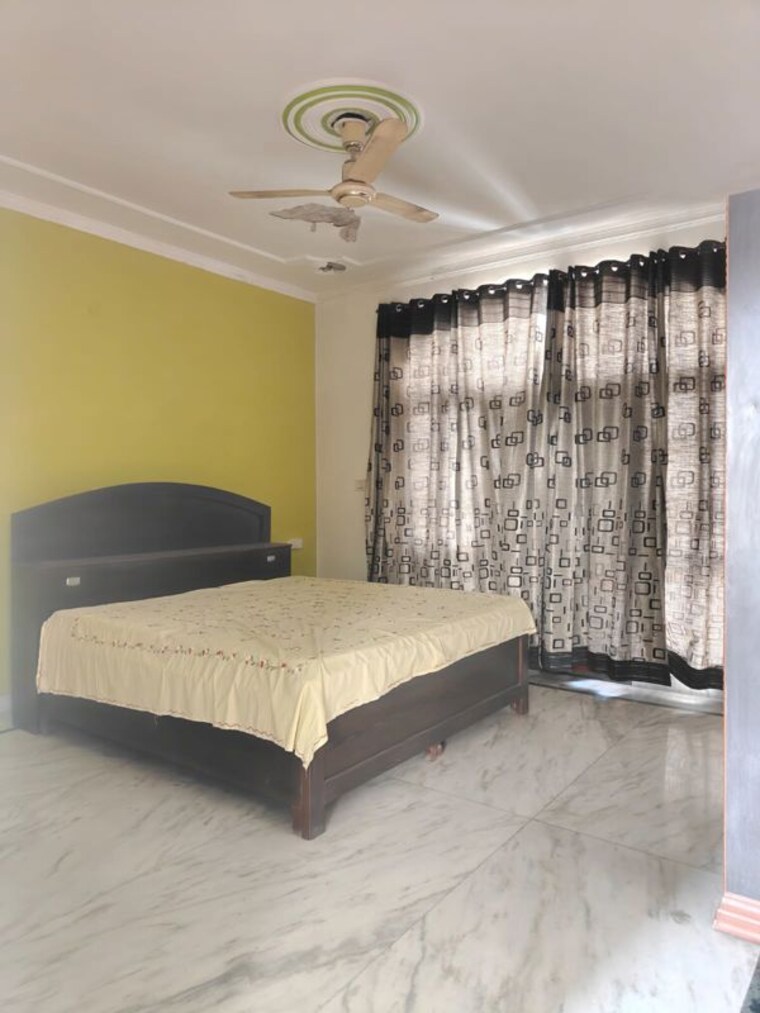 Bedroom, sector 14 5 Bedroom 3150 Sq.Ft. Independent House In Sector 14 Faridabad 9474810