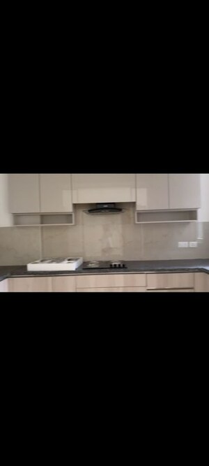 Kitchen in 3.5 BHK Builder Floor at Smart World Orchard, Sector 61 – for Rent