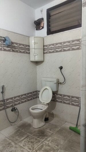 Bathroom in 3 BHK Apartment at Jubilee Hills – for Rent