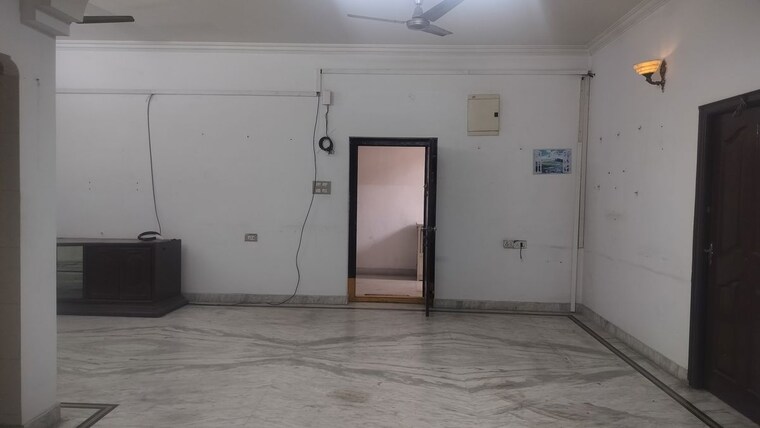 Room, jubilee hills 3 Bedroom 1800 Sq.Ft. Apartment In Jubilee Hills Hyderabad 9756361