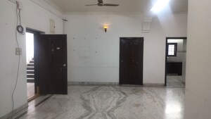Room in 3 BHK Apartment at Jubilee Hills – for Rent