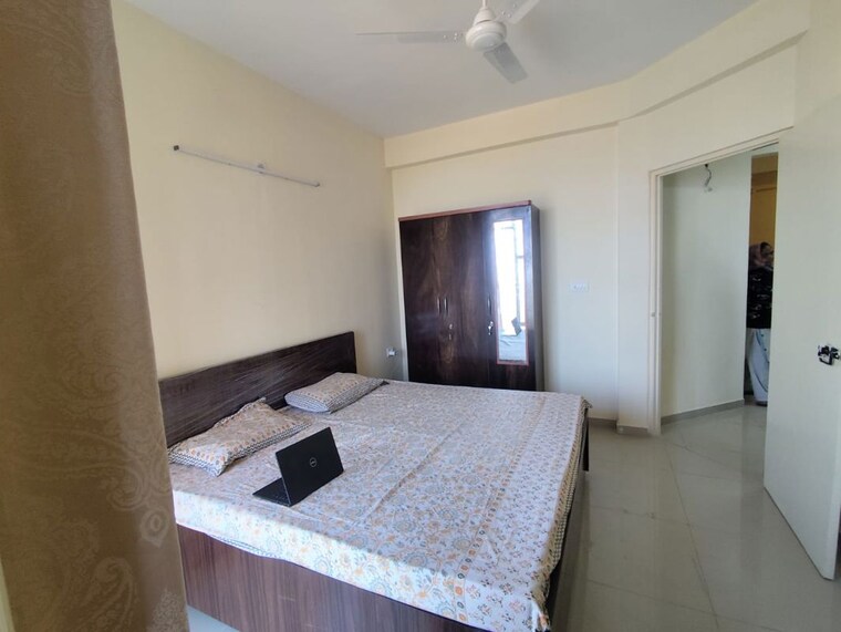Bedroom, pyramid-altia 3 Bedroom 645 Sq.Ft. Apartment In Sector 70 Gurgaon 9756362
