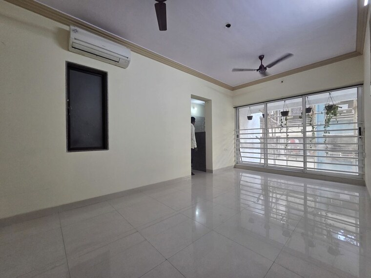 Room, shashtri nagar 2 Bedroom 600 Sq.Ft. Apartment In Shashtri Nagar Mumbai 9756435