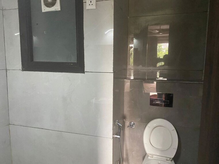 Bathroom, ardee-city 3 Bedroom 2150 Sq.Ft. Apartment In Sector 52 Gurgaon 9756510