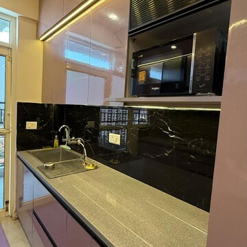 Kitchen in 2.5 BHK Builder Floor at Smart World Gems, Sector 89 – for Rent