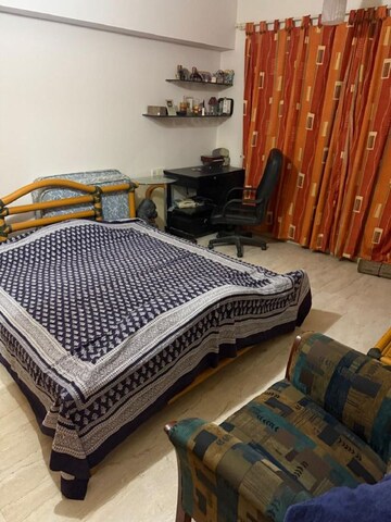 Bedroom in 3 BHK Apartment at Bandra West – for Rent