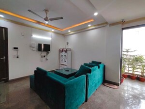 2 BHK Builder Floor For Rent in Saket