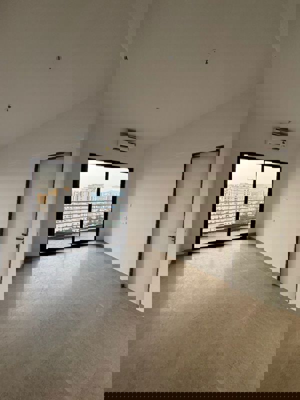 3 BHK + Pooja Room,Servant Room Apartment For Rent in Kanakia Silicon Valley