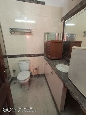 Team Area in 4 BHK Builder Floor at Panchsheel Park – for Sale