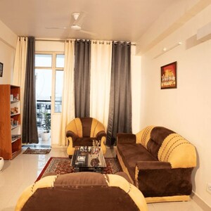 Living Room in  Pg at Gomti Nagar – for Rent