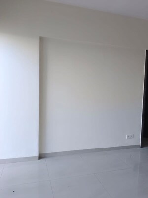 Room in 3 BHK Apartment at Rutuparna Apartments, Baner – for Rent