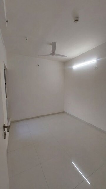 Room in 1 BHK Apartment at Godrej Hillside 2, Mahalunge – for Rent