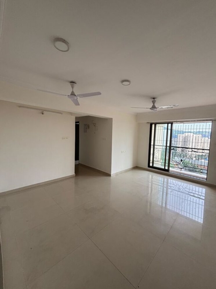 Room, lake-primrose 3 Bedroom 1500 Sq.Ft. Apartment In Powai Mumbai 9756695