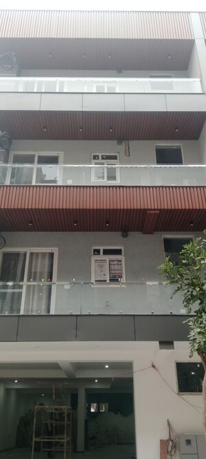 3 BHK Builder Floor For Rent in Sector 84