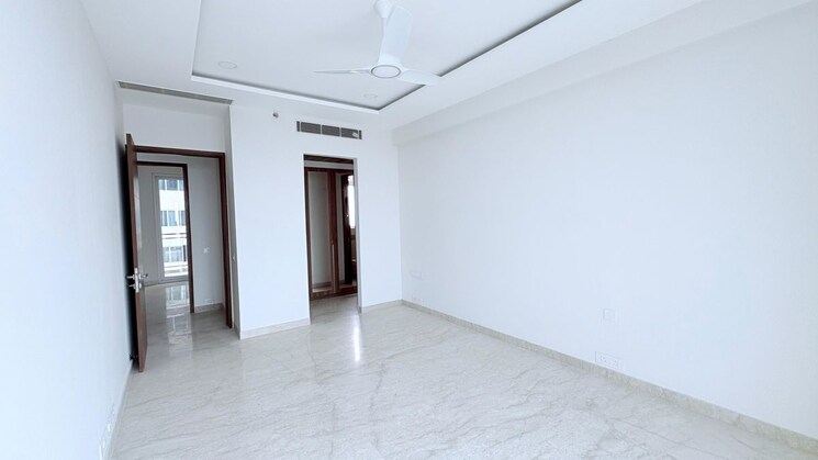 Room, sector 22 4 Bedroom 2520 Sq.Ft. Apartment In Sector 22 Gurgaon 9756826