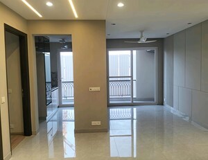 Room in 3 BHK Apartment at CS Roseate 63, Sector 63a – for Rent