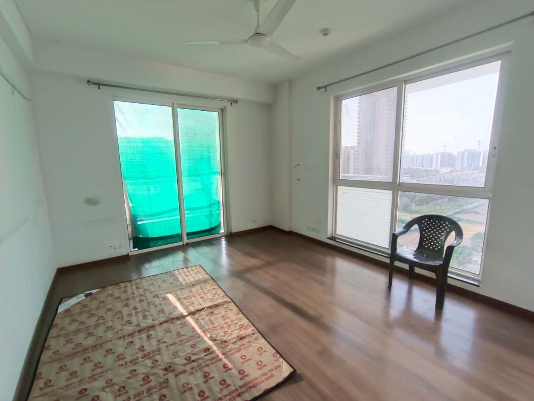 3.5 BHK + Pooja Room Apartment For Rent in M3M Escala