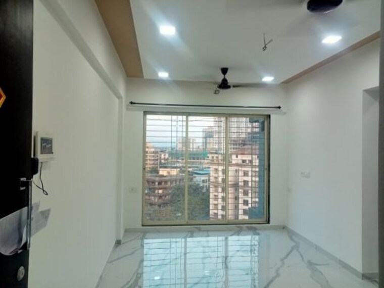 Room, rna-ng-hill-crest 1 Bedroom 396 Sq.Ft. Apartment In Mira Road Thane 9757019