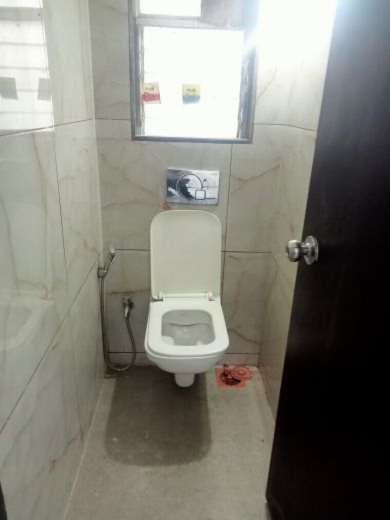 Bathroom, rna-ng-hill-crest 1 Bedroom 396 Sq.Ft. Apartment In Mira Road Thane 9757019