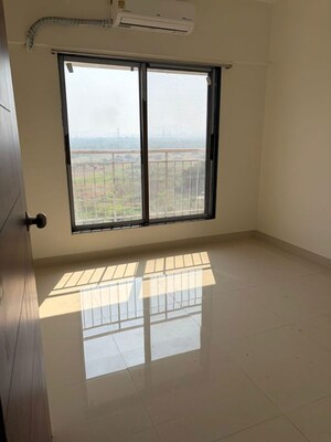 Room in 1 BHK Apartment at Haware Amara, Vikhroli East – for Rent
