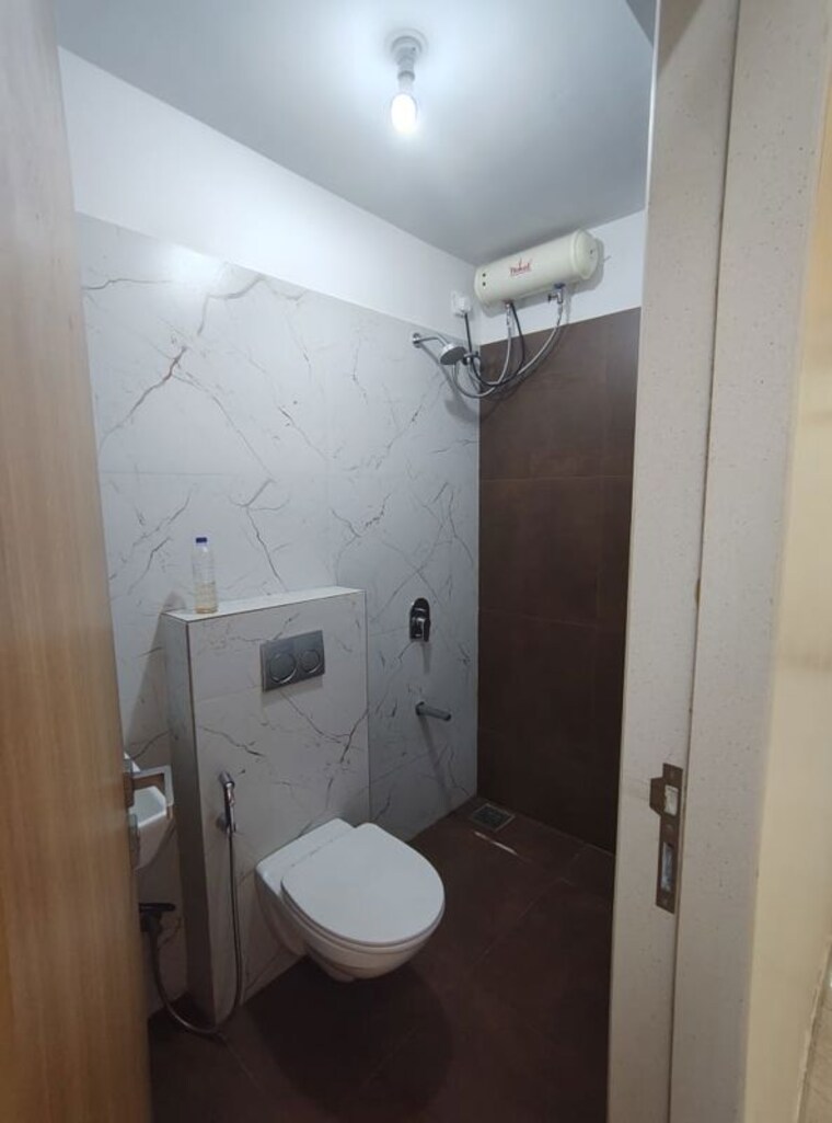 Bathroom, ghatkopar east 2 Bedroom 580 Sq.Ft. Builder Floor In Ghatkopar East Mumbai 9757077