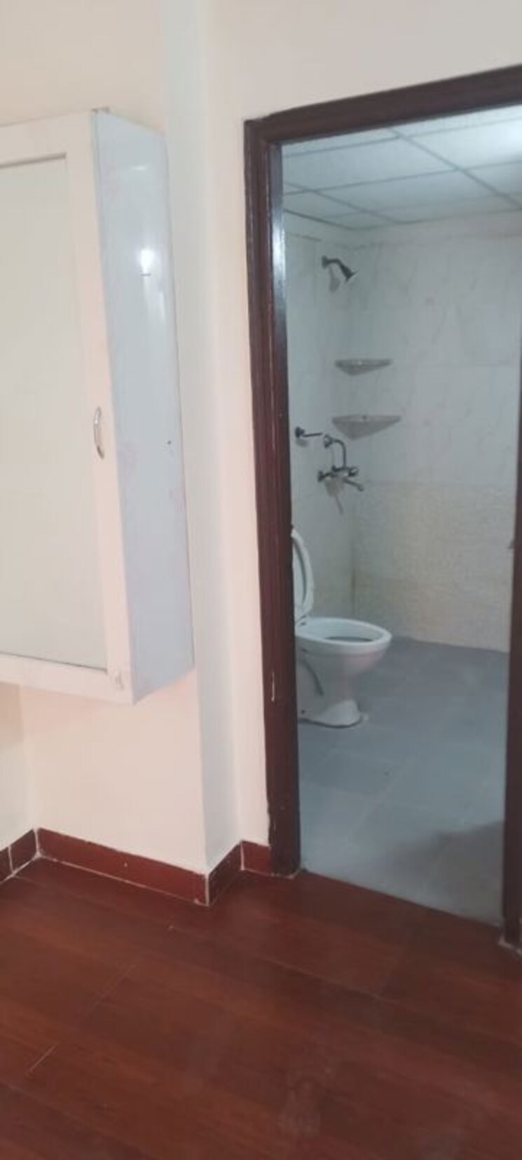 Bathroom, gardenia-golf-city 2 Bedroom 950 Sq.Ft. Apartment In Sector 75 Noida 9757127