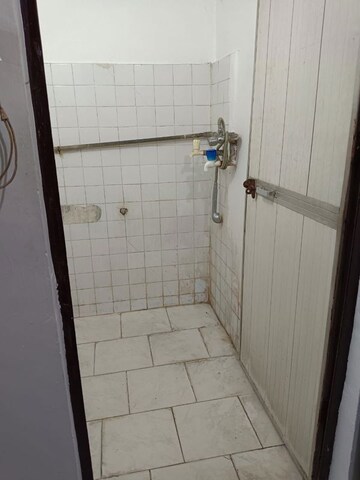 Bathroom in 1 BHK Builder Floor at Lajpat Nagar 4 – for Rent