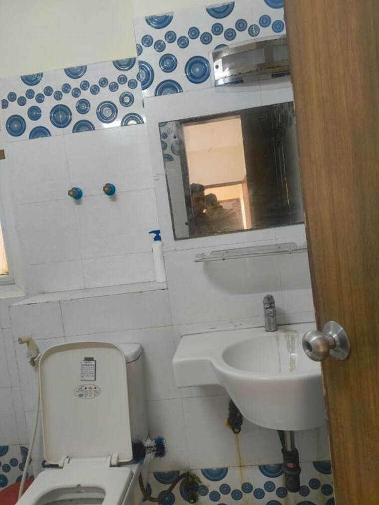Bathroom, sunshine-helios 3 Bedroom 1575 Sq.Ft. Apartment In Sector 78 Noida 9757152