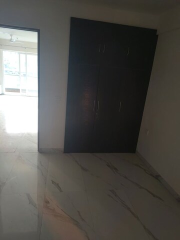 Room in 3.5 BHK Apartment at M3M Soulitude, Sector 89 – for Rent