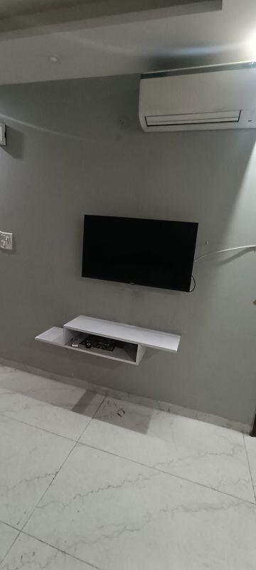 Furnished Amenities in 1 BHK Independent House at Sushant Residency F Block, Sushant Lok Iii – for Rent