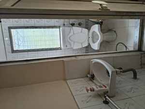 Master Bedroom in 1 BHK Apartment at Shiv Srushti Apartments, Kurla East – for Rent
