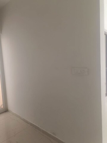 Room in 3 BHK Apartment at Shapoorji Pallonji Joyville Gurgaon, Sector 102 – for Rent