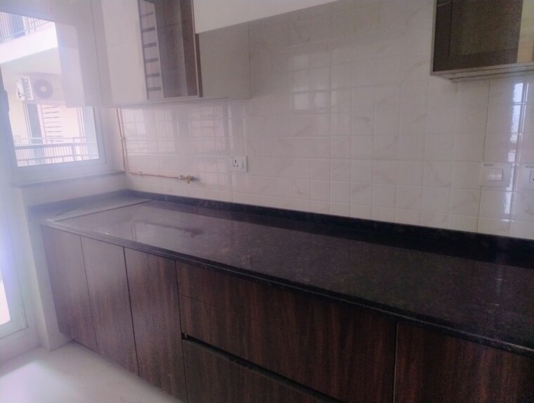 Kitchen, bestech-park-view-altura 3.5 Bedroom 2150 Sq.Ft. Apartment In Sector 79 Gurgaon 9757126