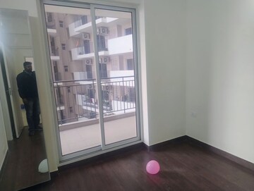 Room in 3.5 BHK Apartment at Bestech Park View Altura, Sector 79 – for Rent